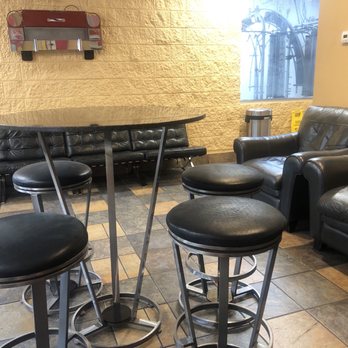 Aqua Auto Wash - Waiting room - Car Wash Near Me - Conroe, Texas