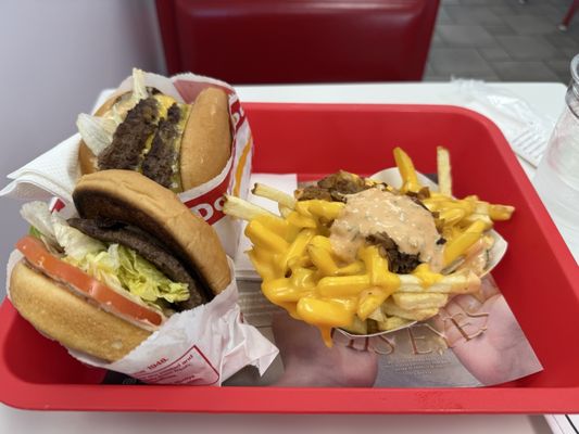 In-N-Out Burger by null