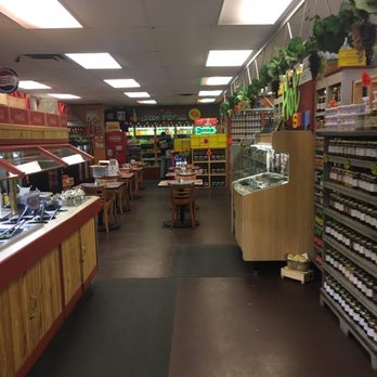 The Famous Tomato - Salad bar and eating area - Farmers Market Near Me - Speedway, Indiana