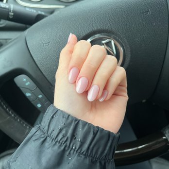 Kosmo Nail Bar - Nail Salons Near Me - Mclean, Virginia