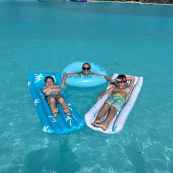 Balmoral Lagoon - Float day!