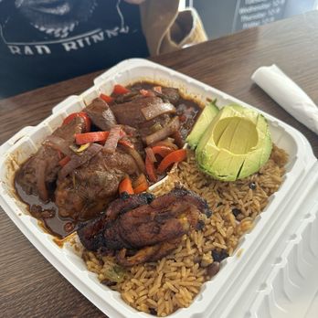 El Bacano - Santana's Chicken - Dominican Near Me - North Hollywood, California