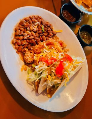 Los Dos Molinos by null