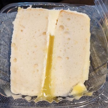 Brown Shuga Bakery - 2023 Lemon Cake - Desserts Near Me - Bolingbrook, Illinois