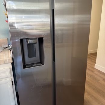 Fixkot - Picture of the refrigerator. He fixed my leaking ice tray. - Appliances & Repair Near Me - Carlsbad, California Fixkot - Picture of the refrigerator. He fixed my leaking ice tray. - Appliances & Repair Near Me - Carlsbad, California