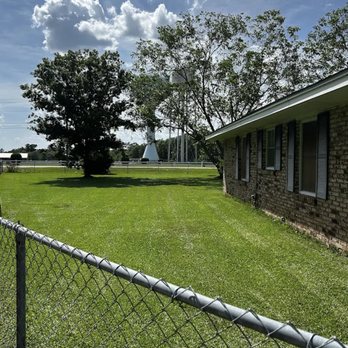 Mississippi Mowers - Lawn Services Near Me - Gulfport, Mississippi Mississippi Mowers - Lawn Services Near Me - Gulfport, Mississippi