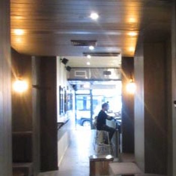 Da Capo Columbus - Da Capo Café interior UWS NYC photo by Lucinda Lewis Oct 25 2017 - Cocktail Bars Near Me - New York, New York Da Capo Columbus - Da Capo Café interior UWS NYC photo by Lucinda Lewis Oct 25 2017 - Cocktail Bars Near Me - New York, New York