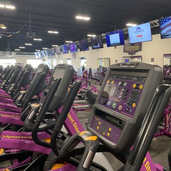 Planet Fitness - Lots of new cardio equipment - Gyms Near Me - Palatka, Florida Planet Fitness - Lots of new cardio equipment - Gyms Near Me - Palatka, Florida