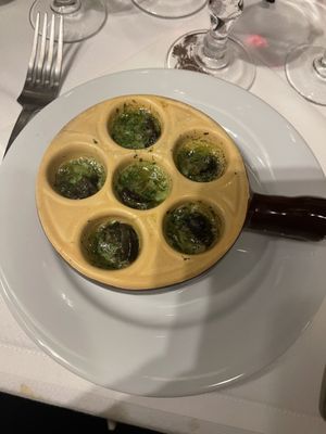 Aux Anysetiers du Roy by null