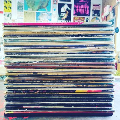 Vertical House Records by null