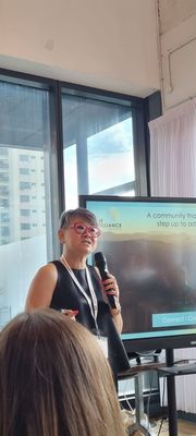 the Hive Carpenter by null