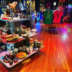 Zeno's Curious Goods