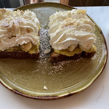 OEB Breakfast - Bridgeland - Banana "cream pie" French toast - Breakfast & Brunch Near Me - Calgary, Alberta OEB Breakfast - Bridgeland - Banana "cream pie" French toast - Breakfast & Brunch Near Me - Calgary, Alberta