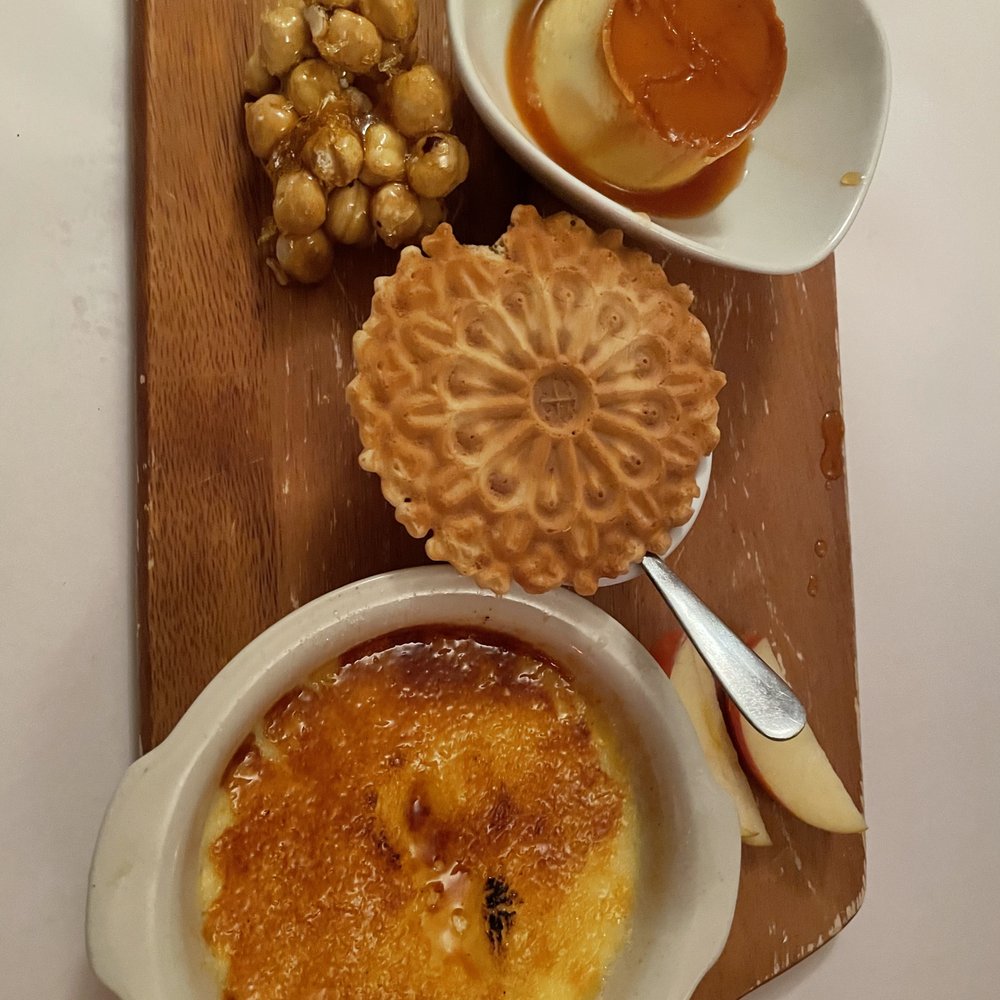 Bistro Maison - Crème brûlée - French Near Me - McMinnville, Oregon Bistro Maison - Crème brûlée - French Near Me - McMinnville, Oregon