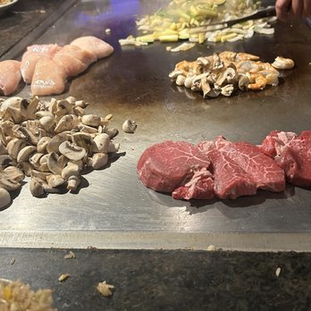 Japanese Kitchen - The main dish. All meat are cooked as the last serving. - Sushi Bars Near Me - Clovis, California