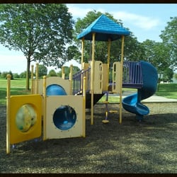 Bruce Ponti Park - Little kids' play area