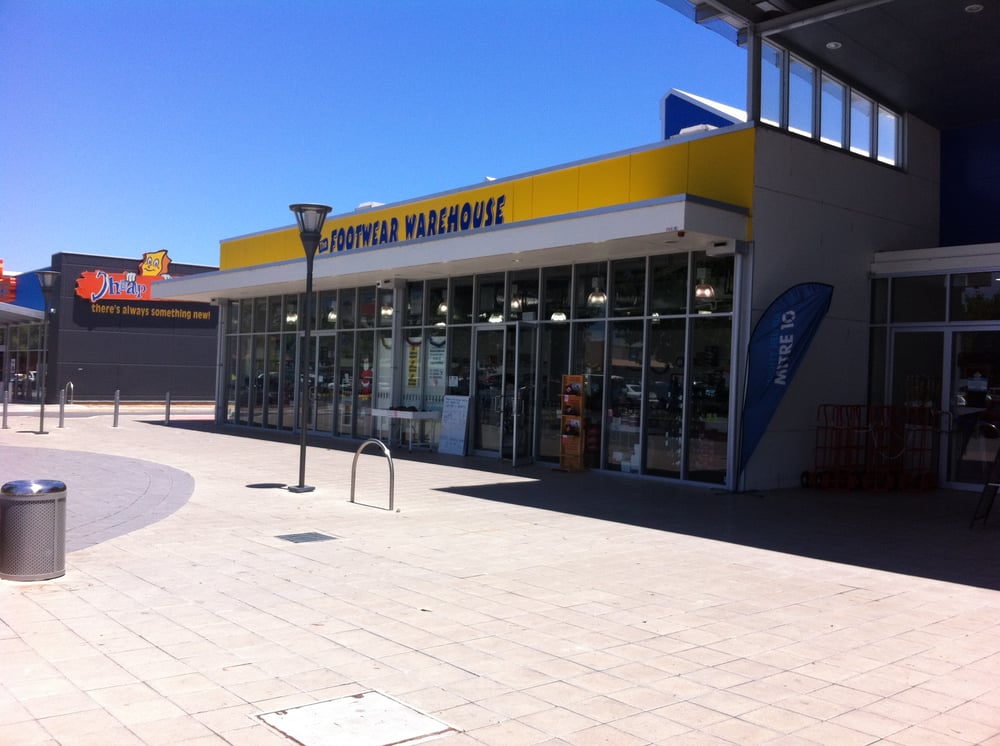 THE FOOTWEAR WAREHOUSE Updated March 2024 168 St Vincent St, Port