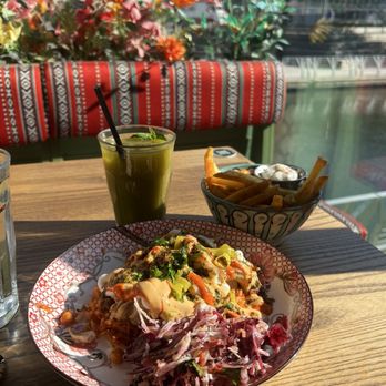 Comptoir Libanais - Chicken shawarma bowl, fries with garlic dip, Toufaha lemonade (apple, mint, ginger homemade lemonade) - Lebanese Near Me - Reading, RDG