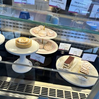 Le Macaron French Pastries - Tarts, Beignets, Tiramisu - Macarons Near Me - Albuquerque, New Mexico Le Macaron French Pastries - Tarts, Beignets, Tiramisu - Macarons Near Me - Albuquerque, New Mexico