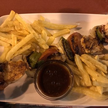 la Taberna del Obispo - Chicken on skewers, sauce and fries - Tapas/Small Plates Near Me - Málaga, Massachusetts la Taberna del Obispo - Chicken on skewers, sauce and fries - Tapas/Small Plates Near Me - Málaga, Massachusetts