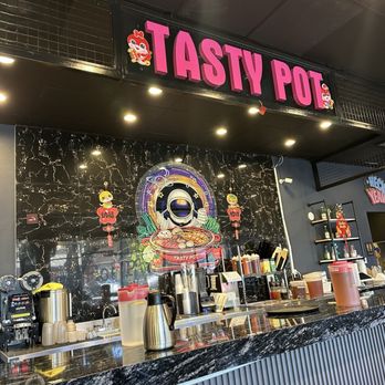 Tasty Pot - The inside - Taiwanese Near Me - Davis, California