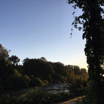 McMenamins North Bank - Sunset over river - Pubs Near Me - Eugene, Oregon McMenamins North Bank - Sunset over river - Pubs Near Me - Eugene, Oregon