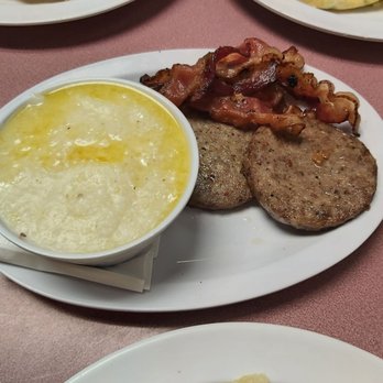 Moore Street Café - Big Breakfast includes grits, bacon, sausage - Cafes Near Me - Richmond, Virginia Moore Street Café - Big Breakfast includes grits, bacon, sausage - Cafes Near Me - Richmond, Virginia