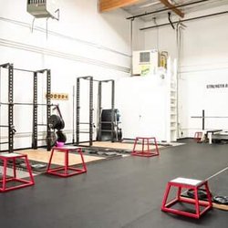 Silverback Strength and Conditioning - The gym- five squat racks and deadlift platforms, two benches