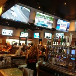 Hooters