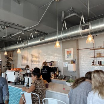 Mālama Cafe - Indoor - Juice Bars & Smoothies Near Me - Carolina Beach, North Carolina
