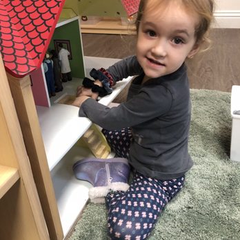 Forest Language Preschool - Preschools Near Me - Long Beach, California