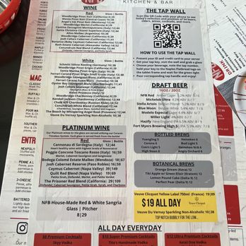 Naples Flatbread Kitchen & Bar - Pizza Near Me - Estero, Florida