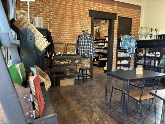 Escalante Mercantile by null