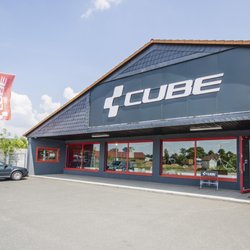 CUBE Store Burgkunstadt by Multicycle