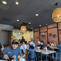 Uncle Fung Borneo Eatery - Busy Saturday