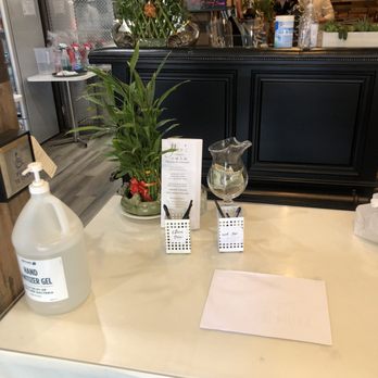 Yan's Garden - Hand Sanitizer / Pick Up Table - Chinese Near Me - San Carlos, California Yan's Garden - Hand Sanitizer / Pick Up Table - Chinese Near Me - San Carlos, California