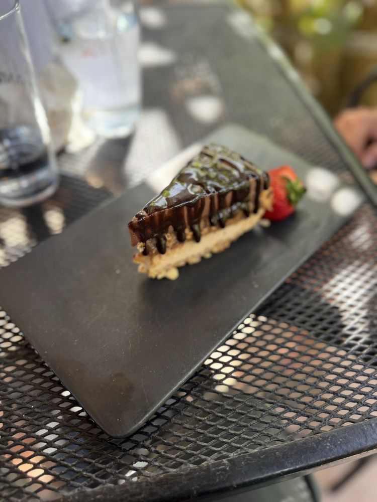 Darbster Bistro Image