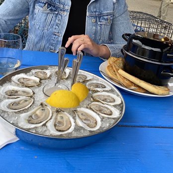The Barnacle - Oysters and mussels - Pubs Near Me - Bar Harbor, Maine The Barnacle - Oysters and mussels - Pubs Near Me - Bar Harbor, Maine