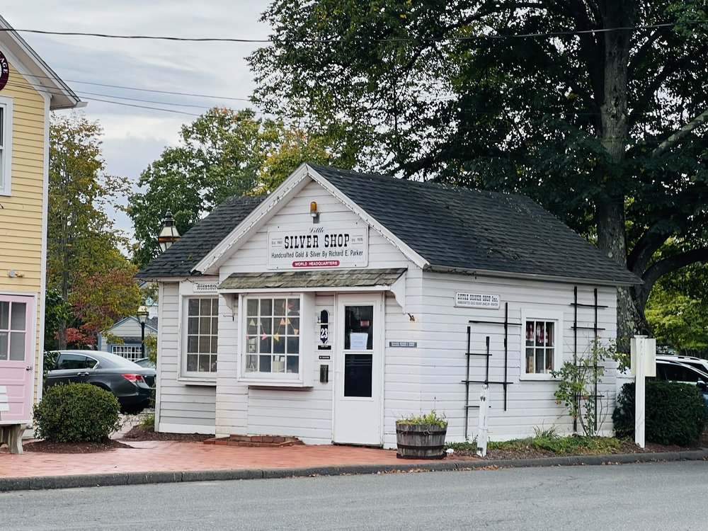 LITTLE SILVER SHOP Updated September 2024 23 E Main St, Avon