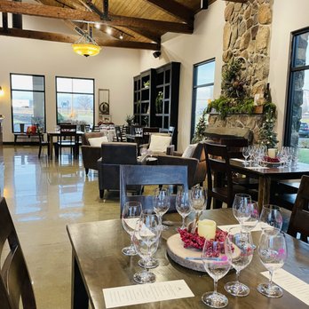 Smasne Cellars - Carménère Wine Tasting Event at Christmas (Smasne Cellars County Line - Prosser, WA). - Wine Tasting Room Near Me - Prosser, Washington Smasne Cellars - Carménère Wine Tasting Event at Christmas (Smasne Cellars County Line - Prosser, WA). - Wine Tasting Room Near Me - Prosser, Washington