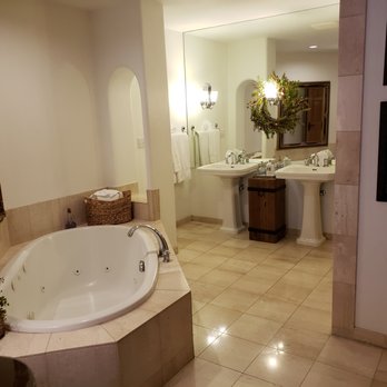 Abendblume - Loved the bathroom in Almrosen - Hotels Near Me - Leavenworth, Washington
