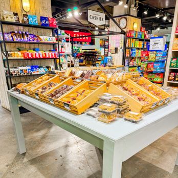 Hudson Market - Interior - Organic Stores Near Me - New York, New York Hudson Market - Interior - Organic Stores Near Me - New York, New York