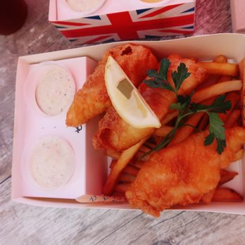 Gordon Ramsay Fish & Chips - Fish Combo: 3 pieces of Crispy Cod, Natural Sea Salt Chips, and Choice of Two Sauces. - Fish & Chips Near Me - Orlando, Florida Gordon Ramsay Fish & Chips - Fish Combo: 3 pieces of Crispy Cod, Natural Sea Salt Chips, and Choice of Two Sauces. - Fish & Chips Near Me - Orlando, Florida