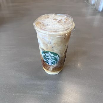 Starbucks - cold brew - Coffee & Tea Near Me - Cancún, ROO