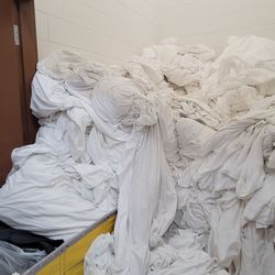Xpress Laundromat - We also perform commercial laundry services.