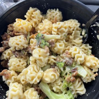 sMAC'n Noodles - bacon and broccoli - Cheesesteaks Near Me - Seguin, Texas sMAC'n Noodles - bacon and broccoli - Cheesesteaks Near Me - Seguin, Texas