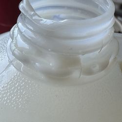 ALDI - Damaged milk carton