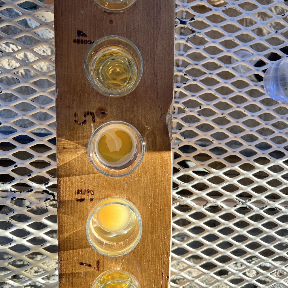 Mammoth Brewing - Flight of beers - Breweries Near Me - Mammoth Lakes, California Mammoth Brewing - Flight of beers - Breweries Near Me - Mammoth Lakes, California