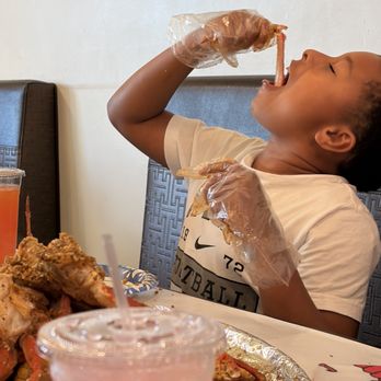 Bubbas Crab House - Cajun/Creole Near Me - Rowland Heights, California