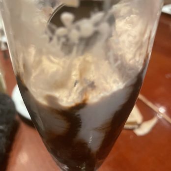 Parisienne Café - Chocolate parfait - Cafes Near Me - West Bronx, New York Parisienne Café - Chocolate parfait - Cafes Near Me - West Bronx, New York